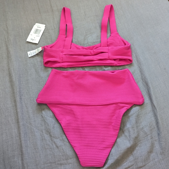 L*Space Jess Desi Bikini Set Bougainvillea - Picture 3 of 13